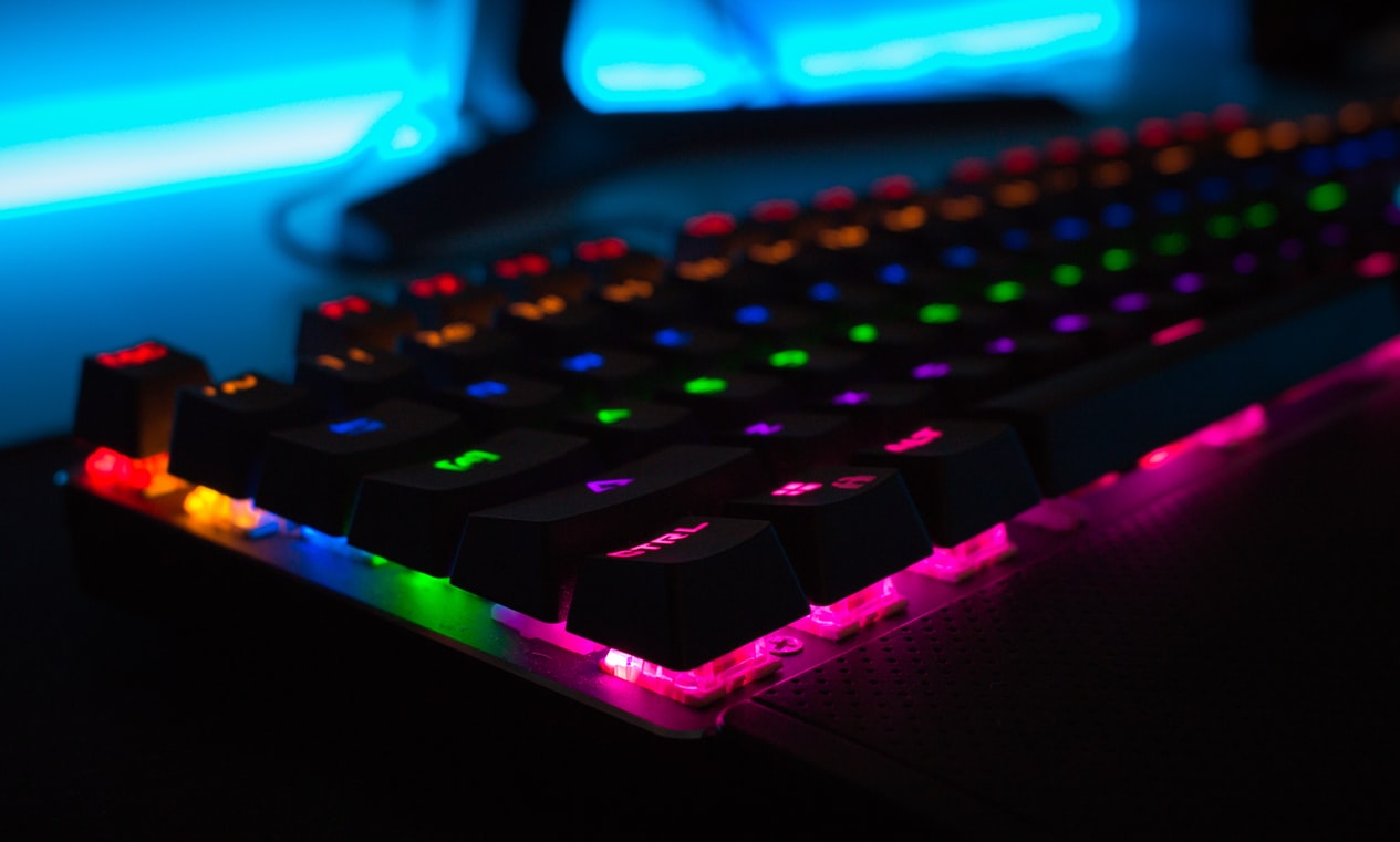 Best Quiet Mechanical Keyboard for Gaming in 2024